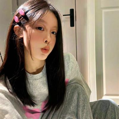 不动声色的柏田小姐与喜形于色的太田君